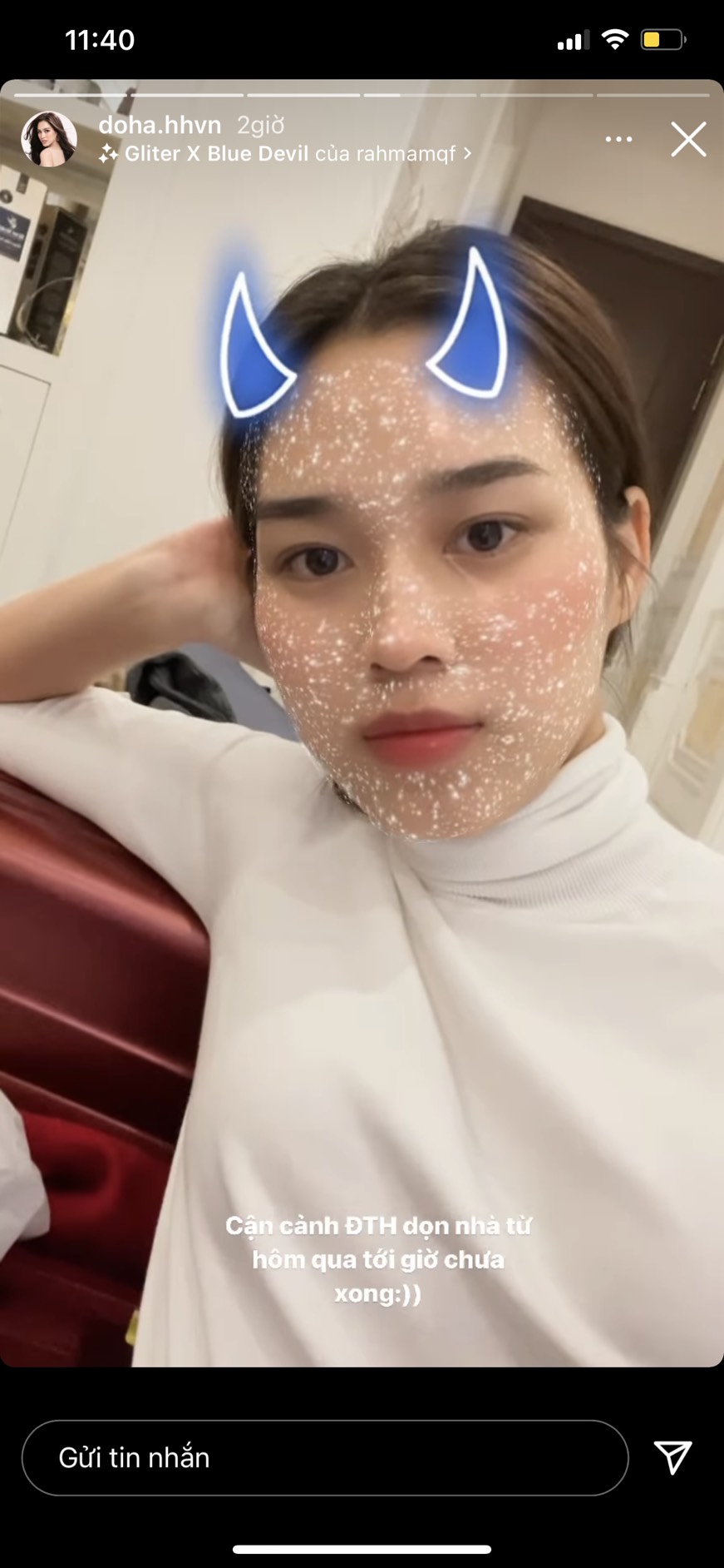 Hình ảnh mà Hoa hậu Đỗ Thị Hà đăng tải khiến cư dân mạng xôn xao