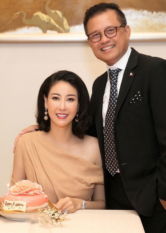 Hoa hậu Hà Kiều Anh bên ông xã Huỳnh Trung Nam