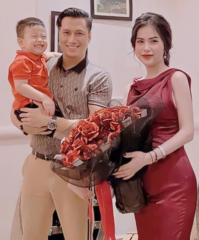 Gia đình Việt Anh - Hương Trần khi còn hạnh phúc