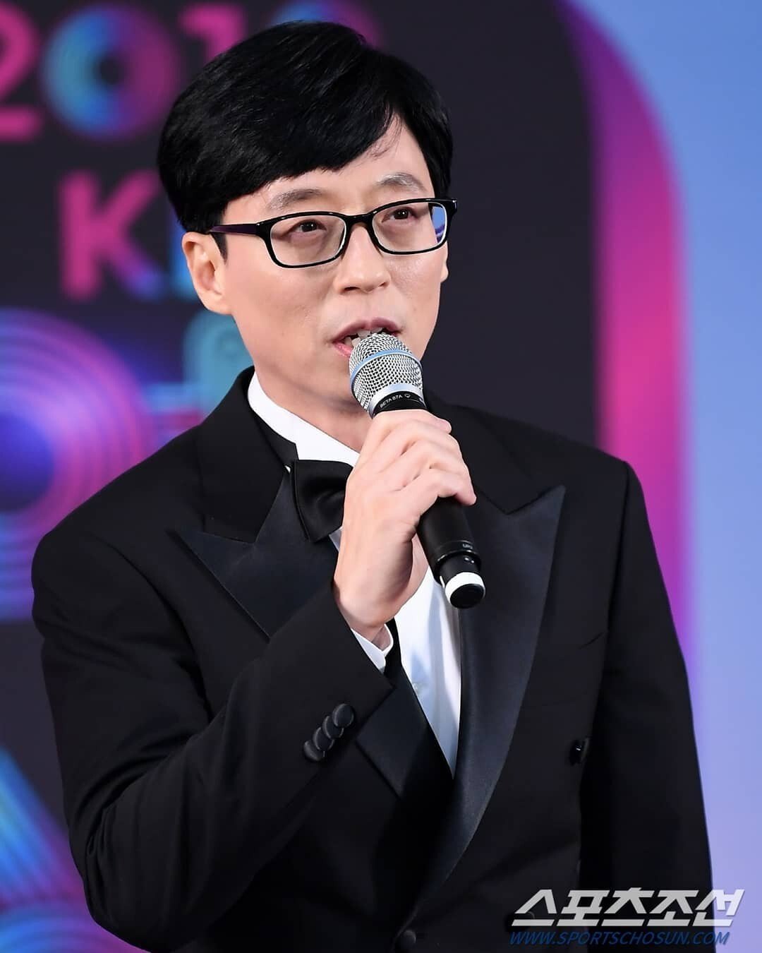 Bên cạnh là MC hàng đầu Hàn Quốc, Yoo Jae Suk còn là người được nhiều đồng nghiệp nể trọng
