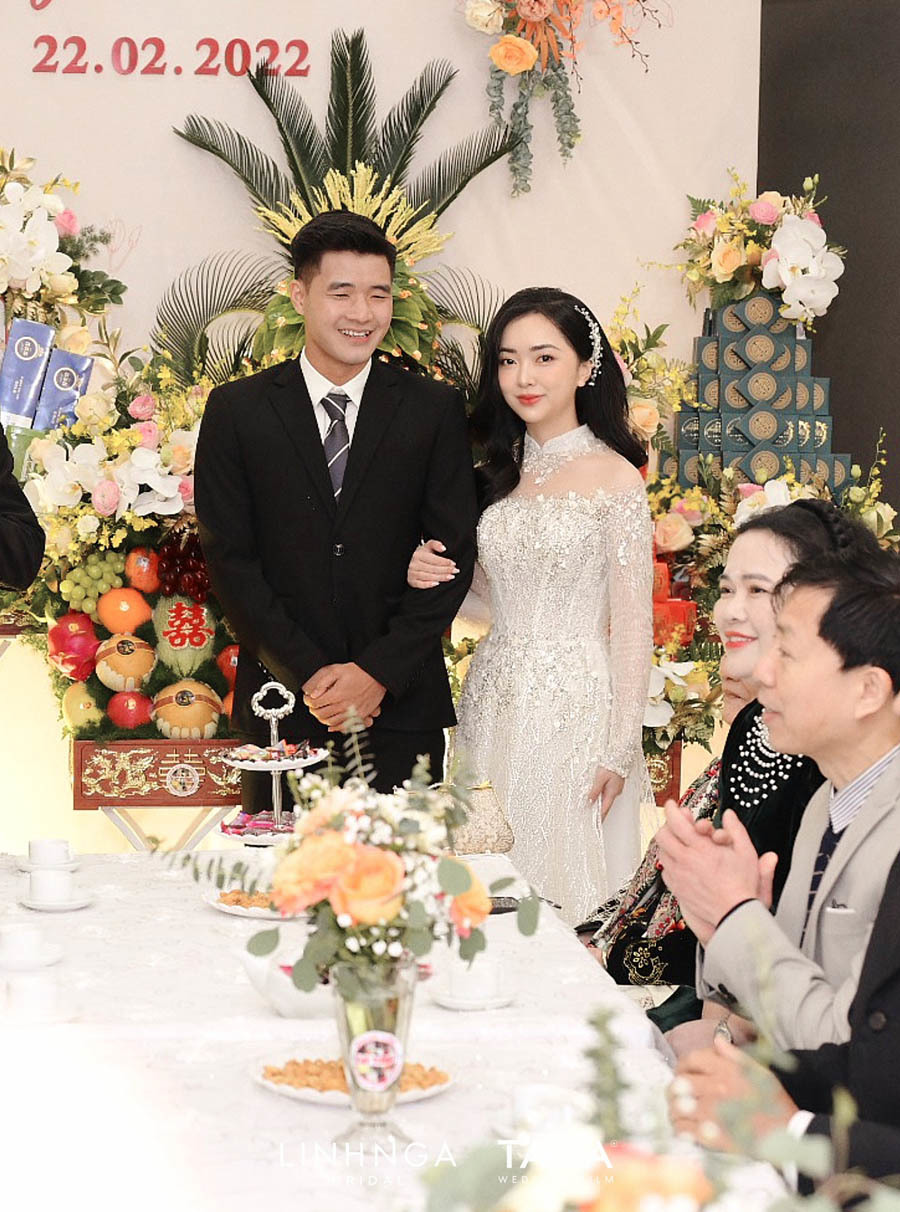 Lễ ăn hỏi của Hà Đức Chinh và cô dâu Mai Hà Trang