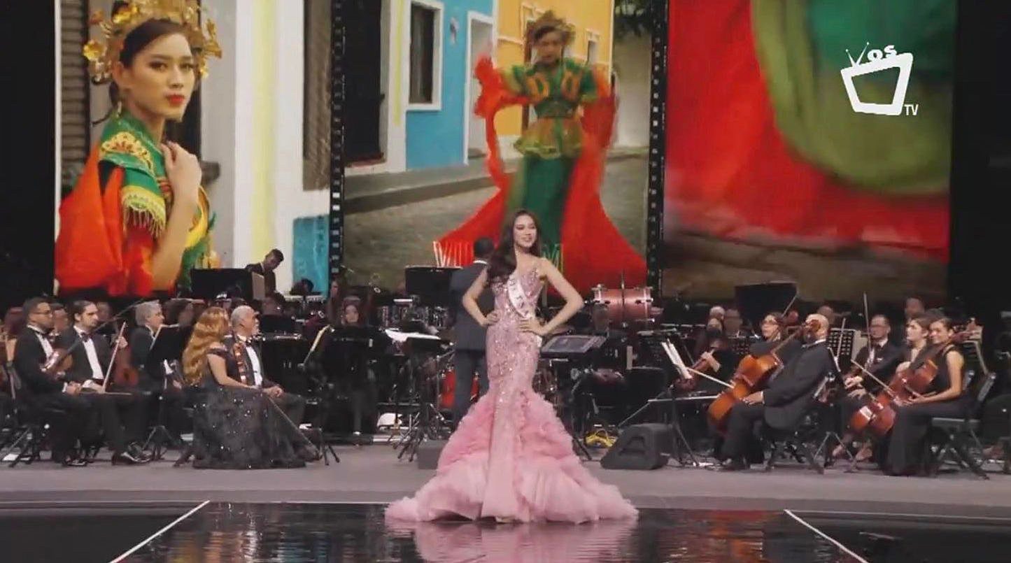 Hoa hậu Đỗ Thị Hà tỏa sáng trên sân khấu Miss World 2021 trong trang phục của nhà thiết kế Đỗ Long.