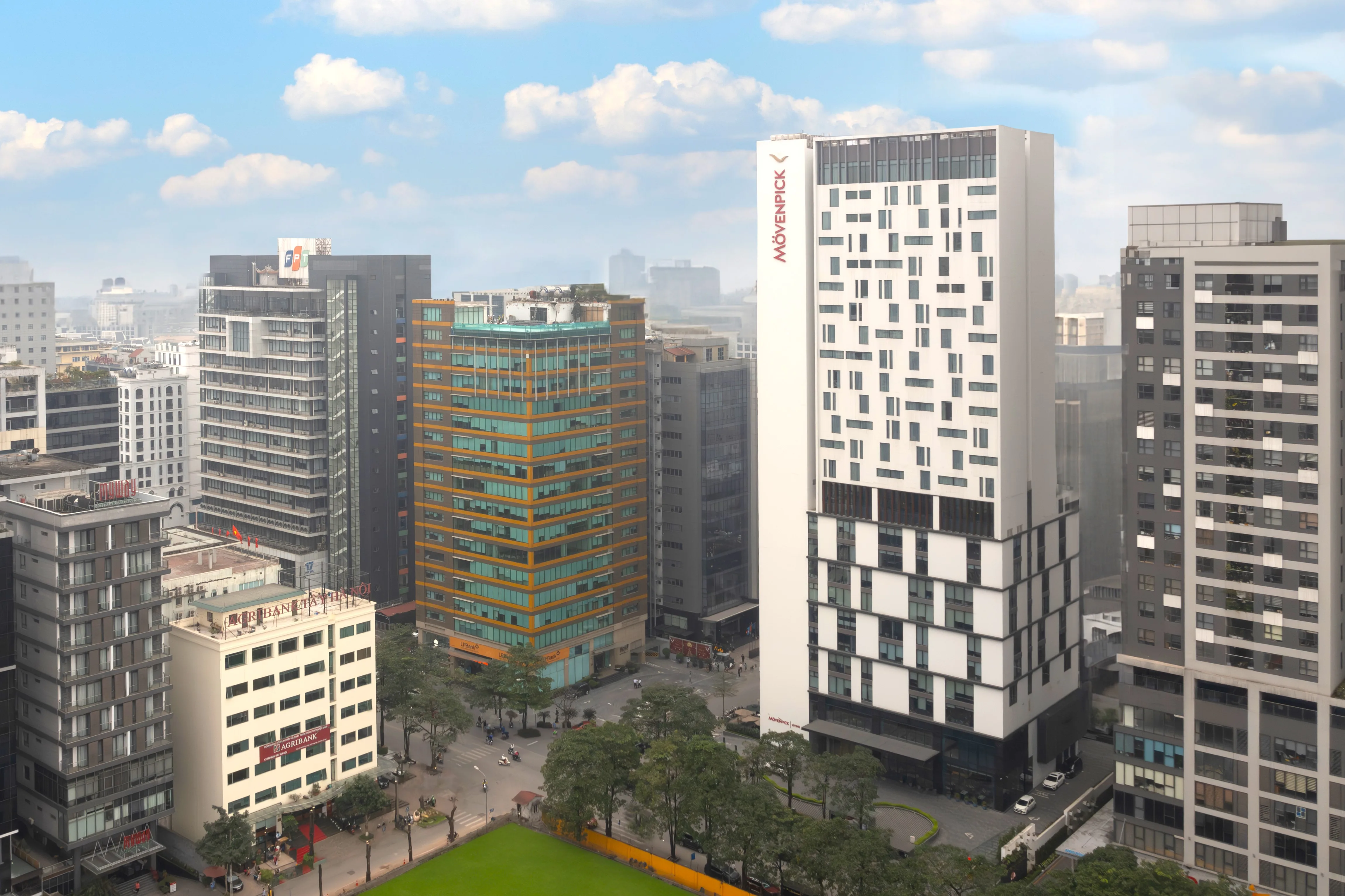 Tận hưởng staycation nhẹ nhàng giữa phố tại khách sạn Mövenpick Living West Hanoi