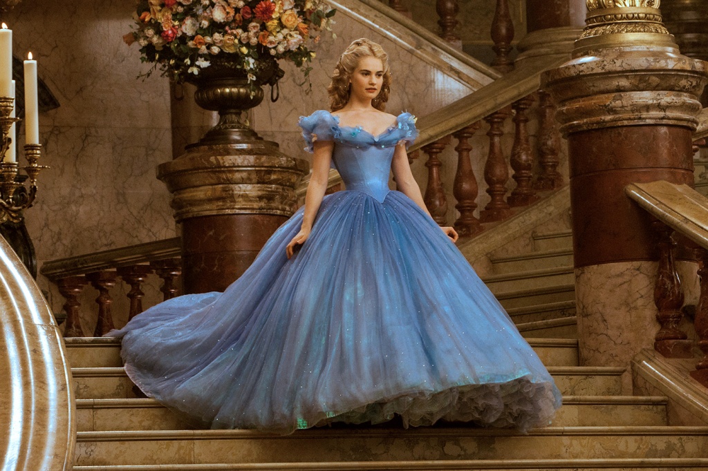 Lily James: nàng Cinderella thắp nắng Hollywood bằng nụ cười - Ảnh 1