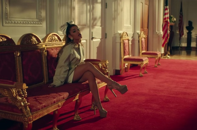 'Bóc giá' các item thời trang nghìn USD trong MV mới của Ariana Grande - Ảnh 12