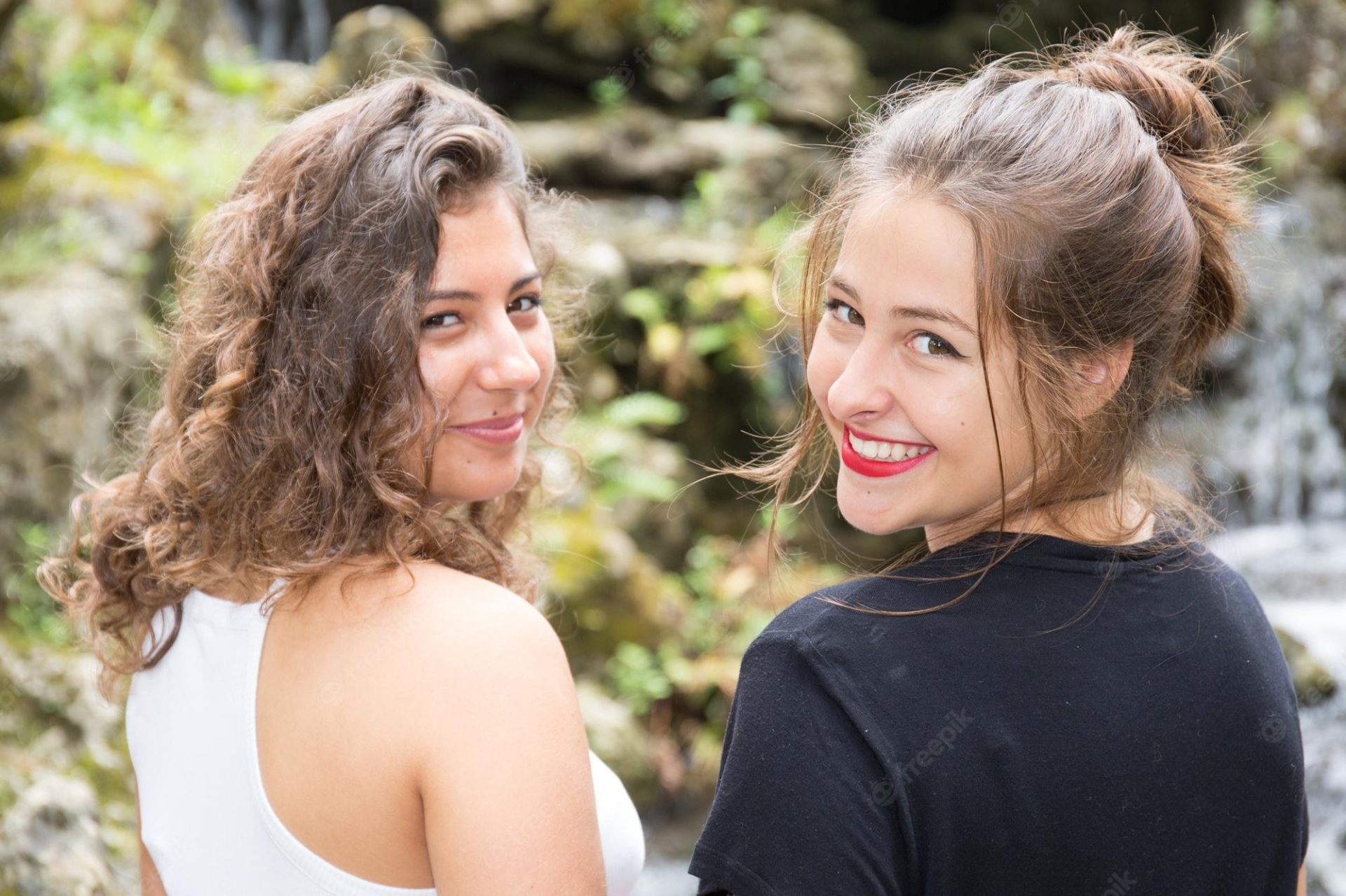 Mối quan hệ bình đẳng giữa các cặp đồng giới