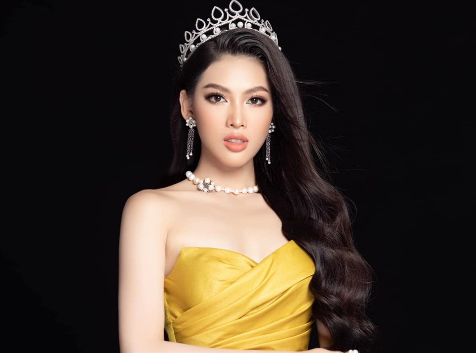 Gam màu vàng 'chân ái' của Á hậu Ngọc Thảo ở Miss Grand International 2021 - Ảnh 1
