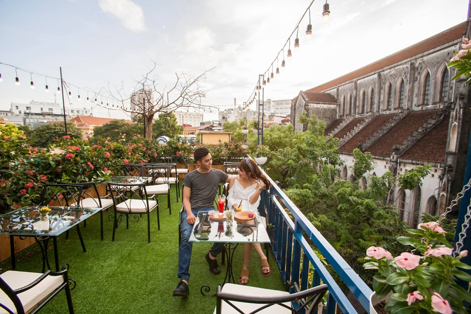 6 quán cà phê cực lãng mạn nhất để hẹn hò ngày 20/10 ở Hà Nội - Ảnh 3