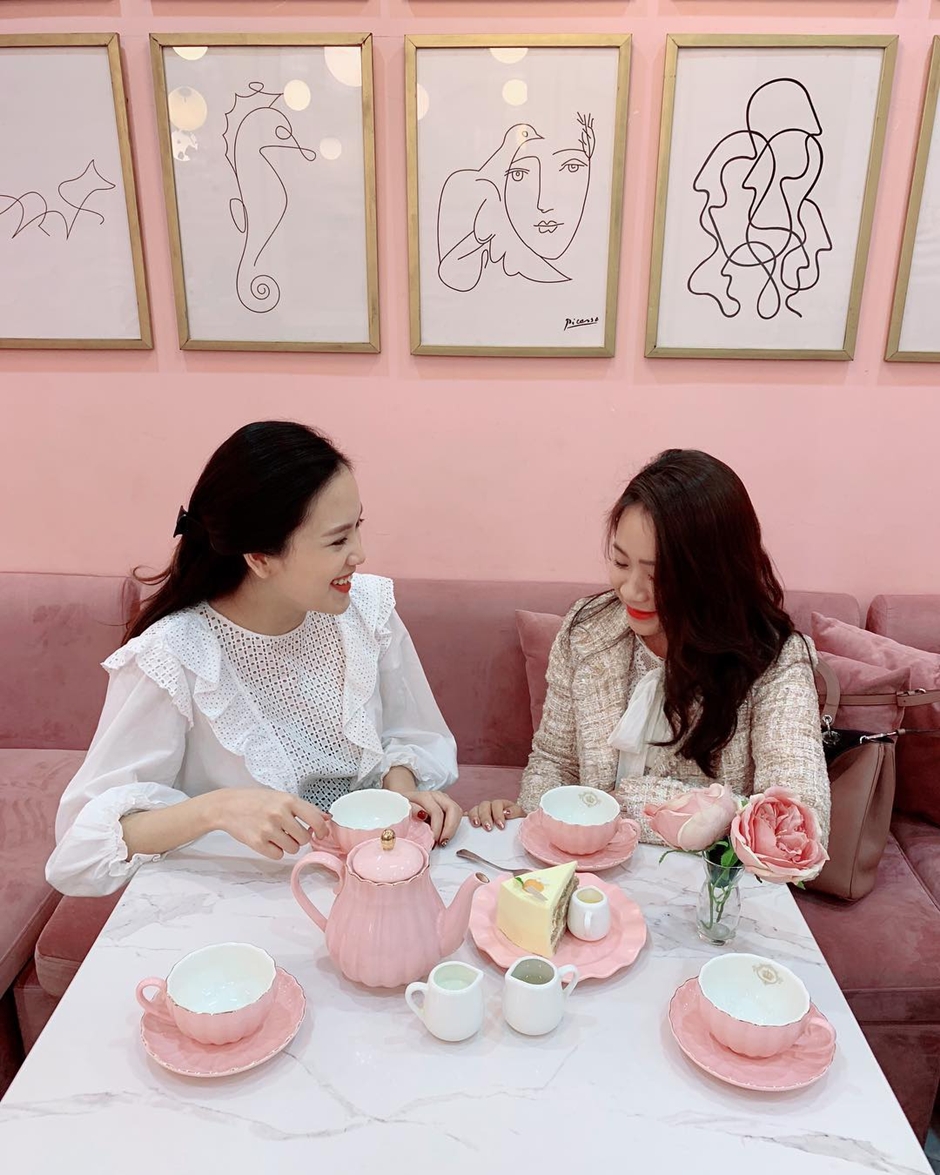 9 quán cà phê hồng phấn siêu xinh khiến “team bánh bèo” Hà Nội thích mê - Ảnh 8