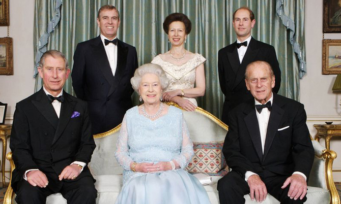 Chuyện tình cổ tích của Nữ hoàng Elizabeth II và Hoàng thân Philip - Ảnh 1