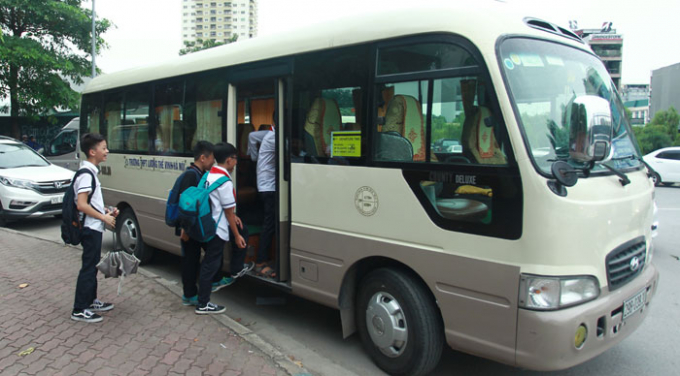Tại Việt Nam, Bộ GTVT hướng dẫn cụ thể tới các trường học có tổ chức đưa đón học sinh bằng ôtô.