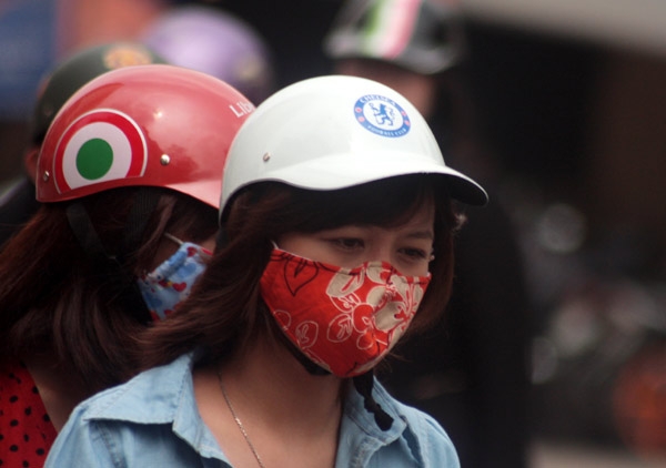 Ủy ban an toàn giao thông quốc gia đề nghị 'xóa sổ' mũ bảo hiểm lưỡi trai - Ảnh 1
