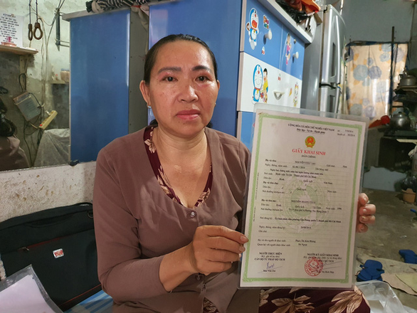 Bé trai 6 tuổi "mất tích" cùng vợ chồng bảo mẫu 