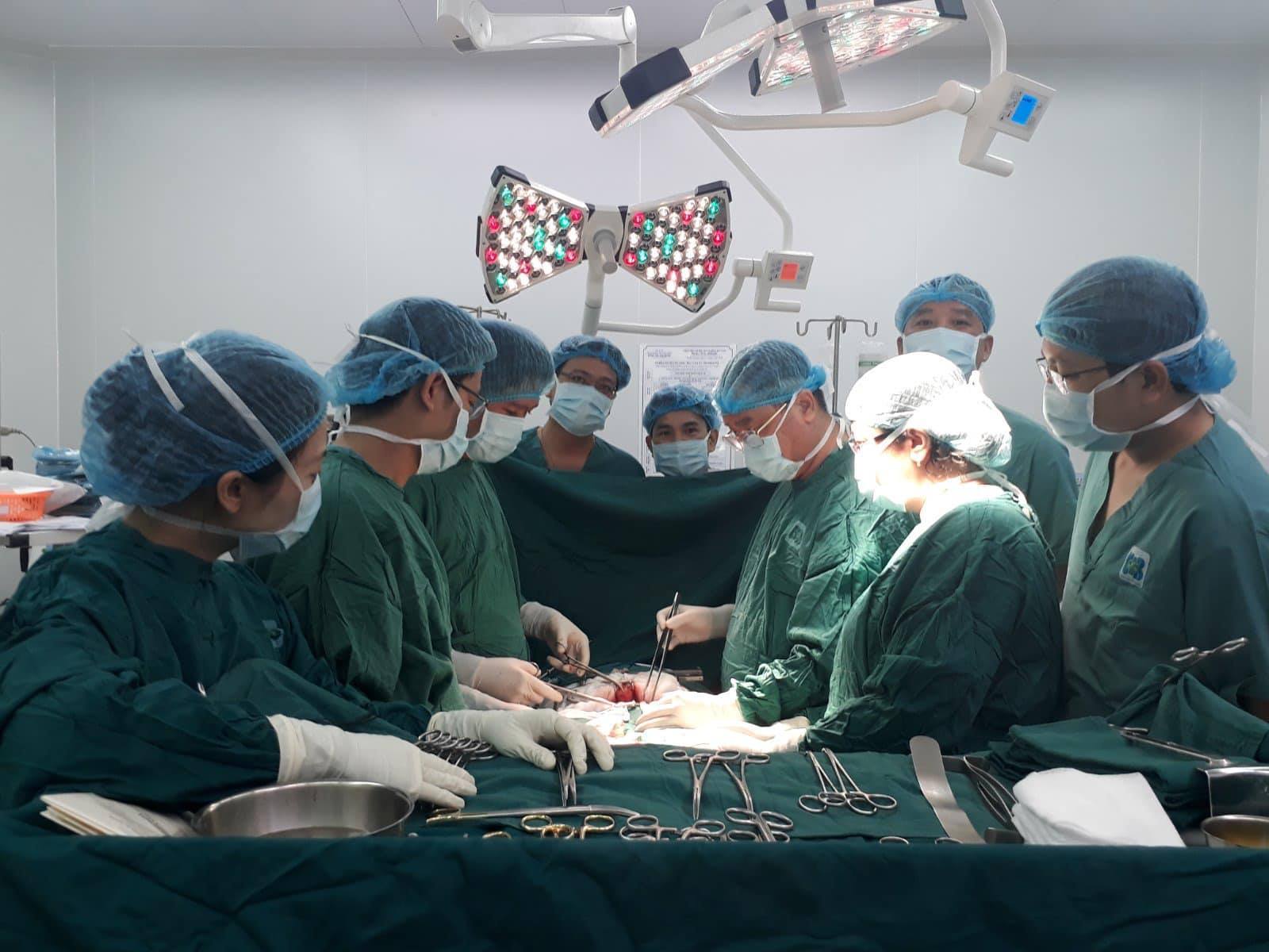 Bị ung thư cổ tử cung vẫn mang thai và sinh hoạt vợ chồng bình thường
