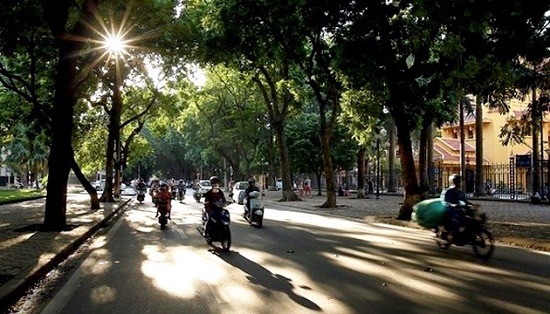 Thời tiết ngày 12/10: Miền Trung vẫn ngập lụt, miền Bắc có nắng