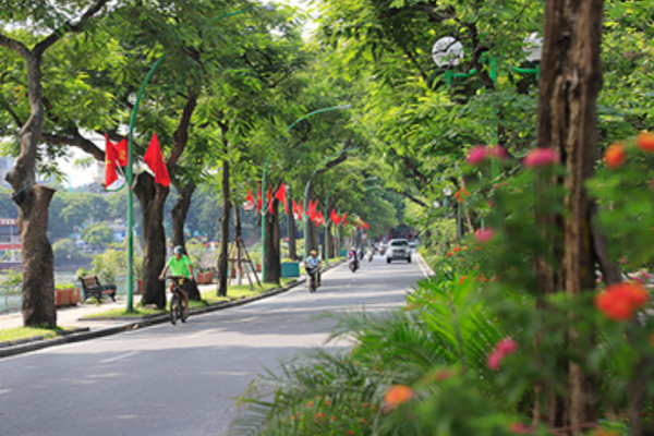 Thời tiết ngày 1/11: Miền Trung bắt đầu giảm mưa, miền Bắc nắng ấm