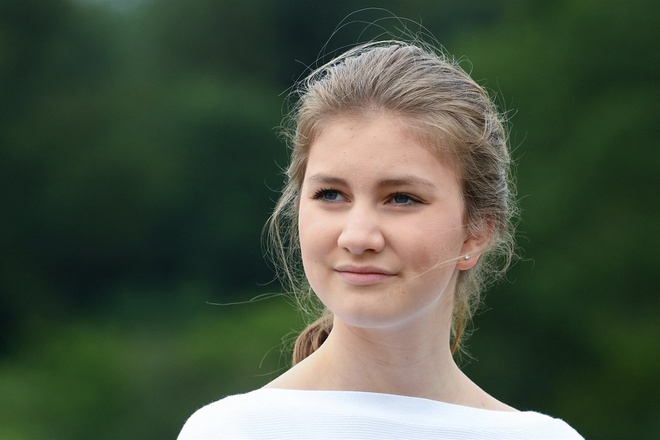Công chúa Elisabeth (sinh năm 2001) trở thành người thừa kế ngai vàng của Bỉ vào năm 2013
