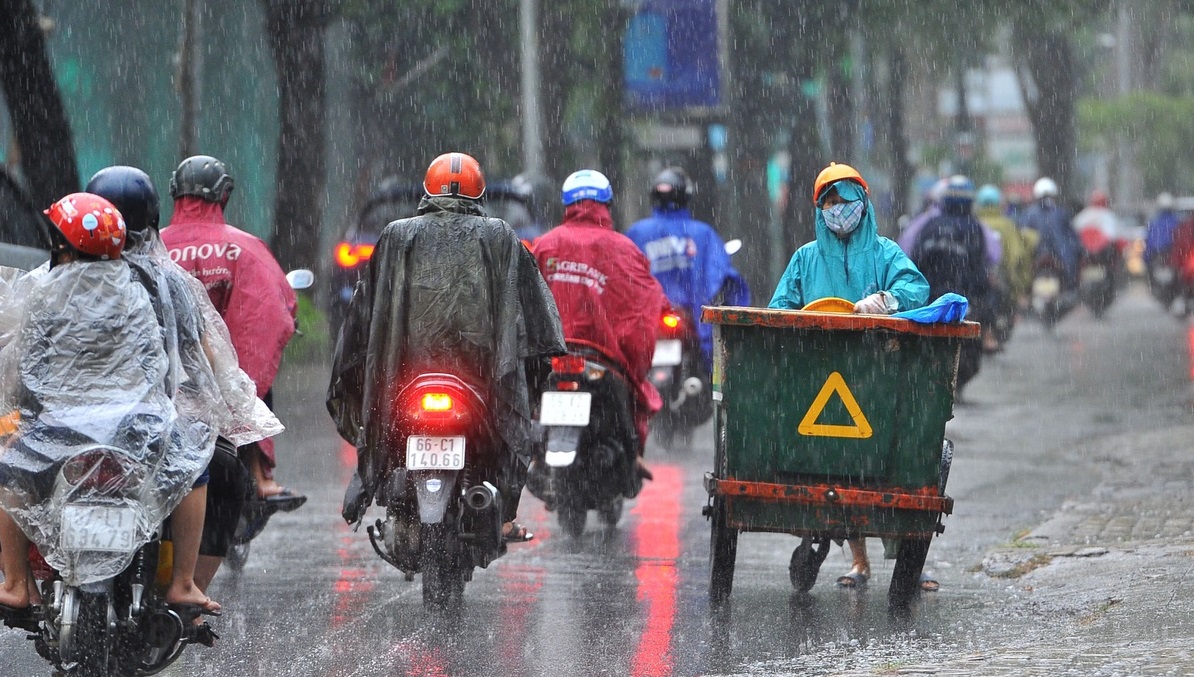 Thành phố Hồ Chí Minh và nhiều tỉnh Nam Bộ có mưa trái mùa