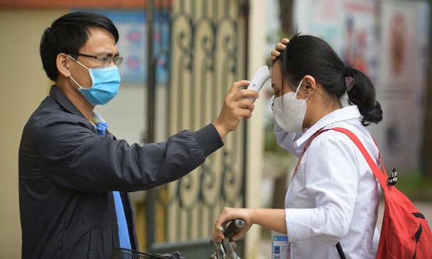 TP.HCM: Một số sinh viên đại học là F1, F2 của giáo viên tiếng Anh mắc Covid-19