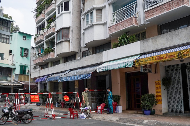 TP.HCM: Phong tỏa một chung cư liên quan đến ca mới dương tính với nCoV