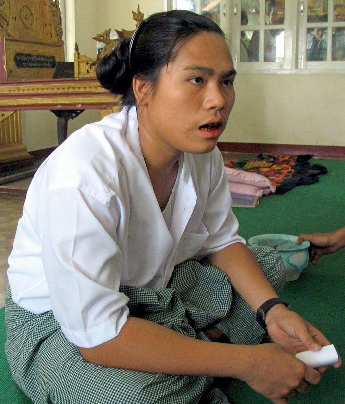 Người phụ nữ Myanmar đã biến thành đàn ông sau khi tỉnh dậy. (Ảnh Getty Image)