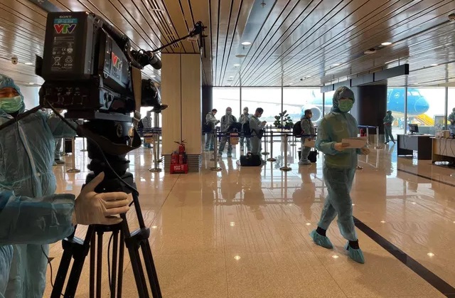 Tin chính thức về ê-kíp VTV tác nghiệp tại sân bay Vân Đồn, Quảng Ninh