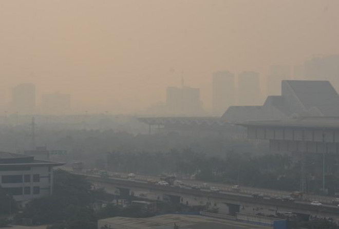 Hà Nội ô nhiễm mù trời, có hại cho sức khỏe, đặc biệt trẻ em