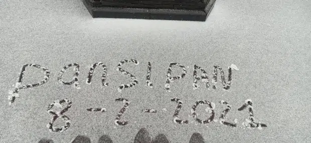 Mưa tuyết trên đỉnh Fansipan ngày cận Tết