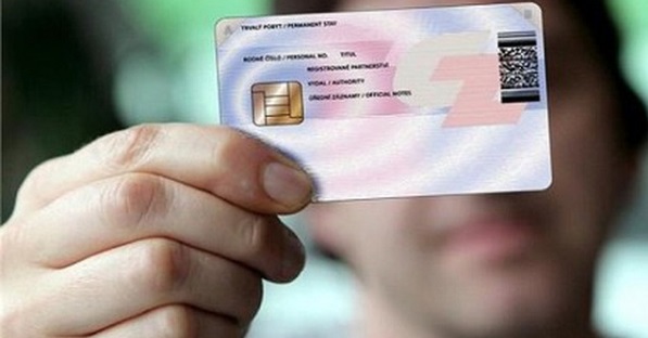 Có CCCD gắn chip khi tham gia giao thông, người dân có cần mang theo giấy phép lái xe không?