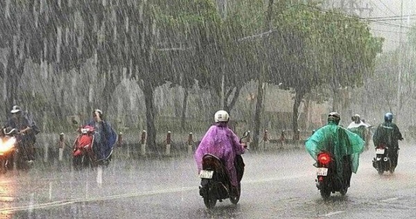 Thời tiết 8/4: Hà Nội chiều có mưa, mưa rào rải rác và có nơi có dông
