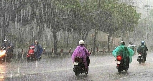 Thời tiết 17/5: Bắc Bộ nhiều nơi có mưa rào và dông, cần đề phòng lốc sét, gió giật mạnh