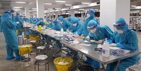 Việt Nam ghi nhận ca bệnh ngồi cách xa 10m vẫn mắc Covid-19, củng cố thêm bằng chứng virus lây trong không khí