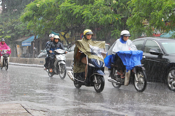 Thời tiết 4/6: Bắc Bộ nhiều nơi có mưa, có nơi mưa rất to kèm dông