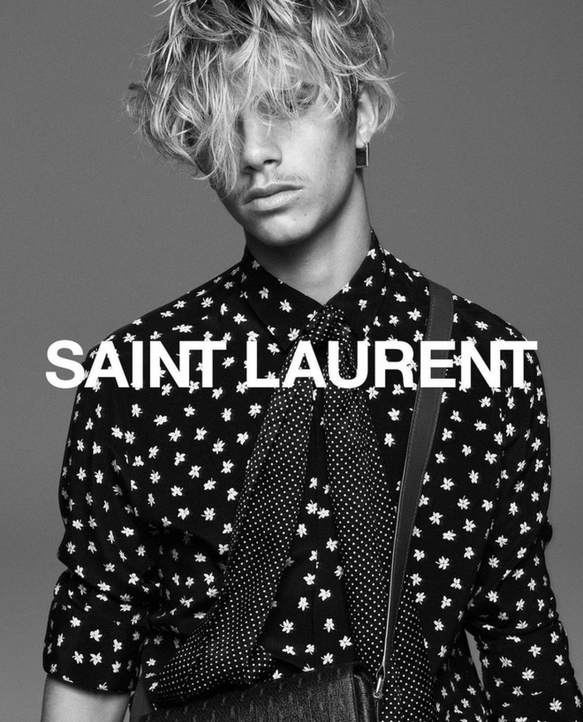 Cậu hai nhà David - Victoria Beckham chính thức trở thành gương mặt đại diện mới của Saint Laurent