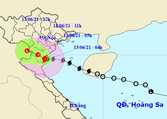 Hình ảnh đường đi của bão số 2 cho thấy tâm bão nằm trên khu vực Thanh Hóa lúc 5h ngày 13/6. Ảnh: NCHMF.