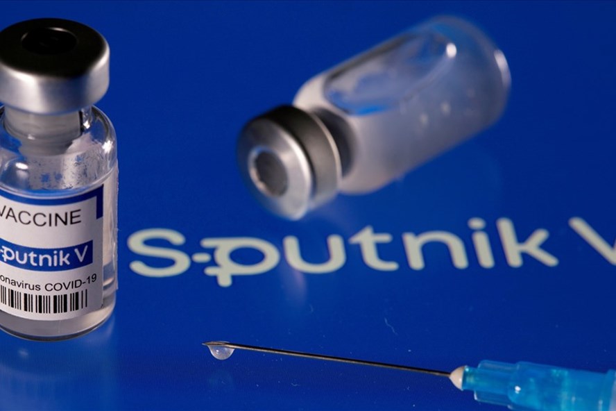 Việt Nam ký thỏa thuận với Nga về việc gia công 5 triệu liều vaccine Sputnik V một tháng - Ảnh 1