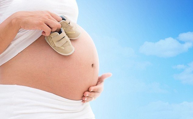 Bác sĩ lưu ý điều mẹ cần biết khi mang thai, sinh con trong thời dịch - Ảnh 1