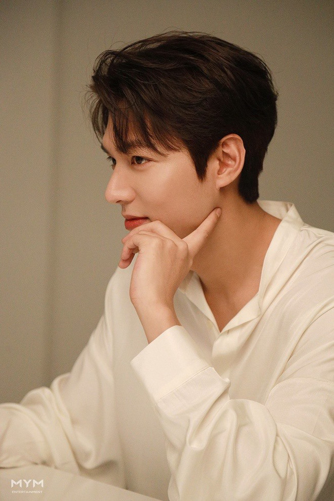 Lee Min Ho chính là diễn viên được yêu thích nhất với số lượt bình chọn lên đến 9,6 %.
