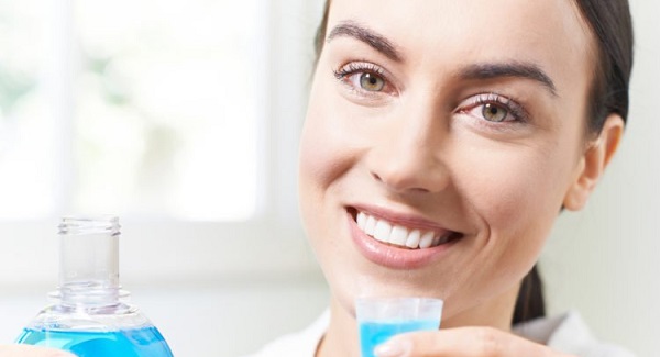 Tổng hợp 5 loại nước súc miệng diệt khuẩn bạn cần biết