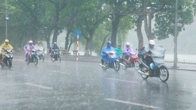 Các tỉnh đồng bằng Bắc Bộ và Thanh Hóa hôm nay và ngày mai có mưa rào kèm dông - Ảnh 2