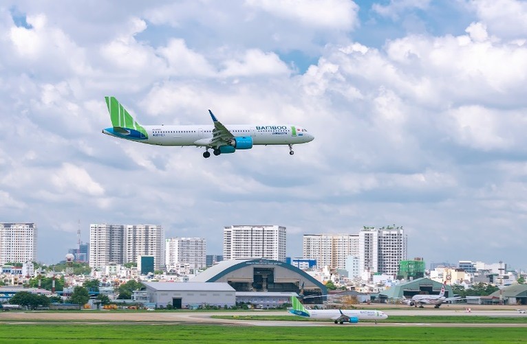 Hà Nội đề xuất mở lại chặng bay tới Đà Nẵng và TP.HCM 