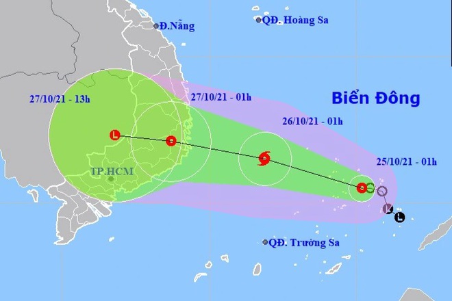 Áp thấp nhiệt đới khả năng mạnh thành bão đang hướng vào các tỉnh Bình Định - Bình Thuận - Ảnh: NCHMF