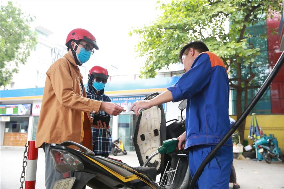 Từ mai 26/10, xăng có thể tiếp tục tăng giá mạnh
