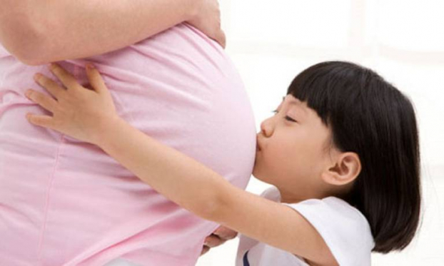 Đề xuất phụ nữ sinh con thứ 2 sẽ được nhà nước hỗ trợ gần 9 triệu đồng