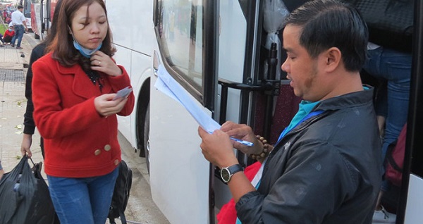 TP.HCM tặng 35.000 vé tàu xe cho công nhân về quê đón Tết