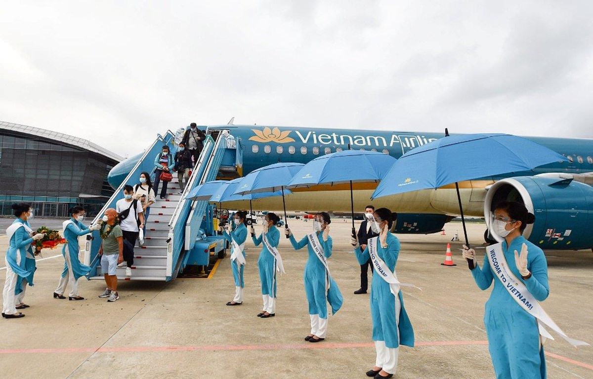 Đà Nẵng: Chuyến bay thí điểm đầu tiên đưa du khách quốc tế đến với Việt Nam - Ảnh Vietnam+