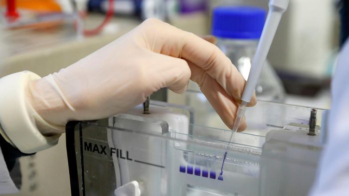 Trung Quốc tìm ra kháng thể vô hiệu hóa mọi biến thể Covid-19