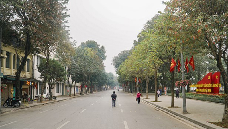 Hà Nội có thể hạn chế hoặc dừng các dịch vụ không thiết yếu tùy theo cấp độ dịch