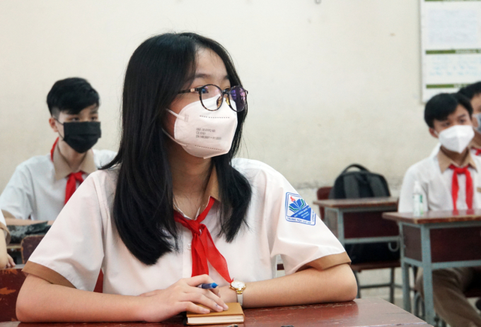 TP HCM: Lớp 9 và 12 tiếp tục đến trường sau 25/12