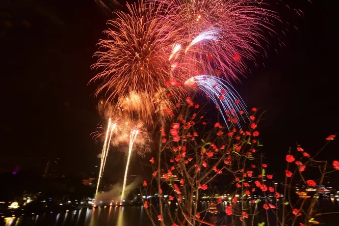 Hà Nội không bắn pháo hoa, không tổ chức hoạt động chào đón năm mới ngoài trời 